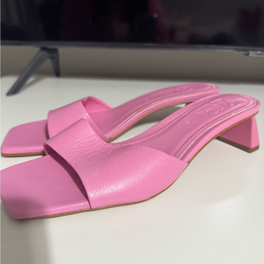 Elegant Pink Women's Slide Sandals